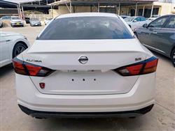 نيسان ألتيما